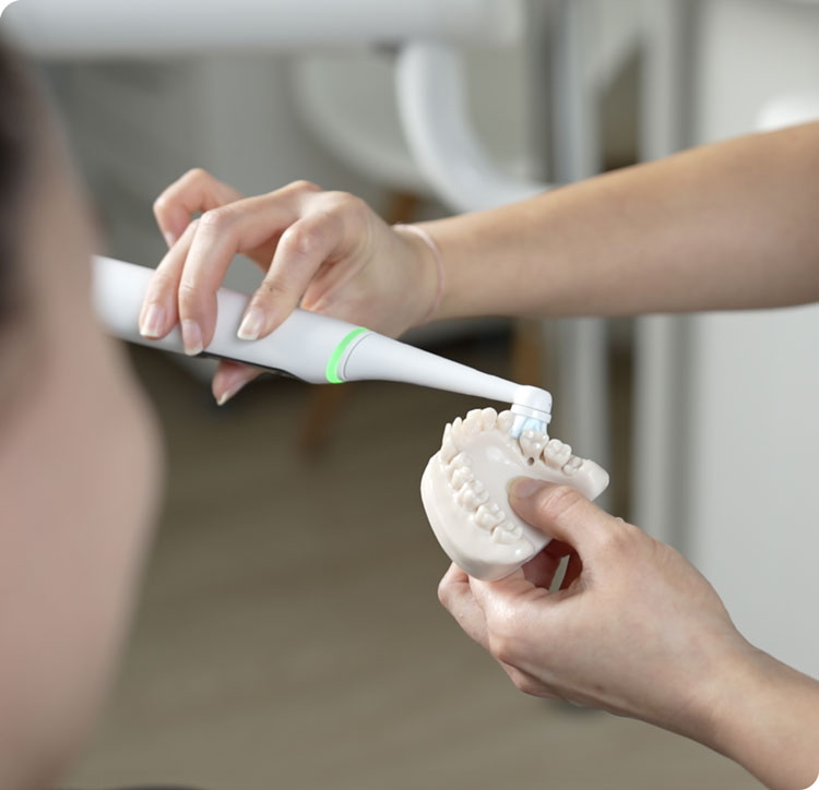 teeth brushing technique demo